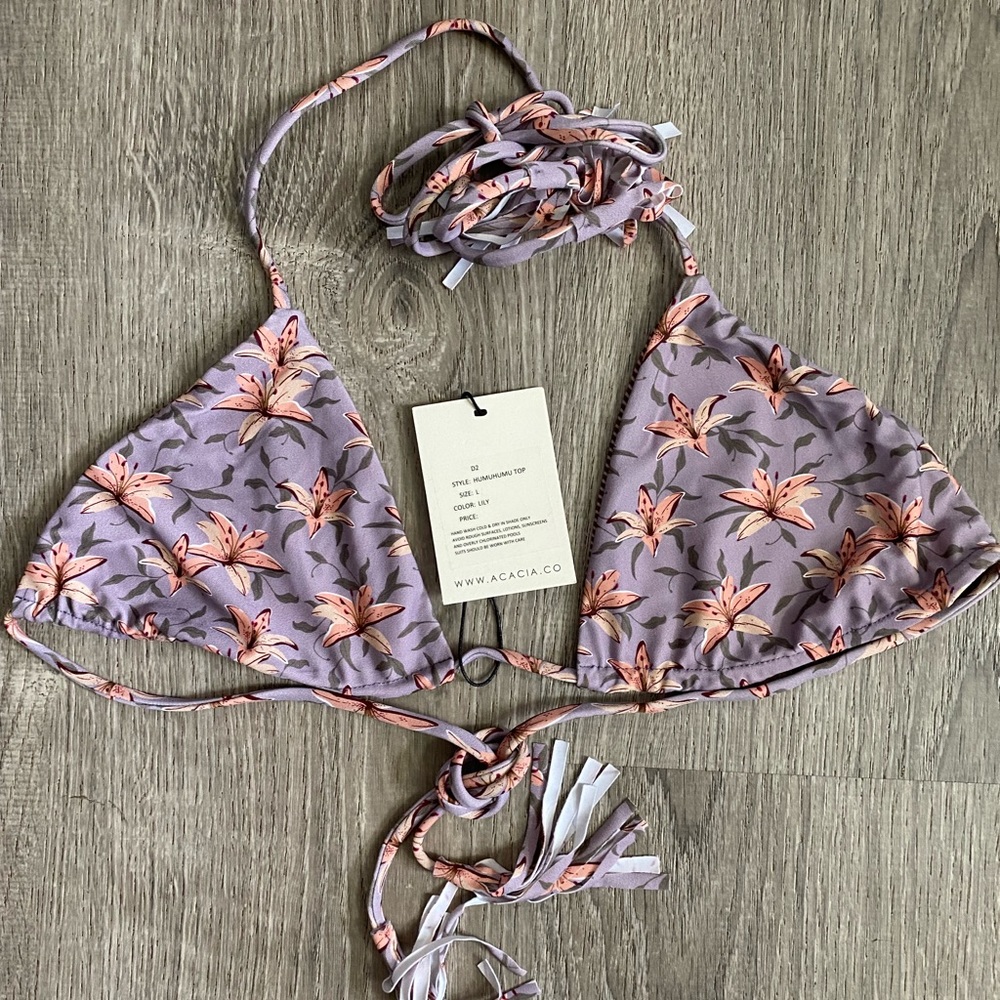 *SOLD*Acacia Swimwear Humuhumu Top in Lily